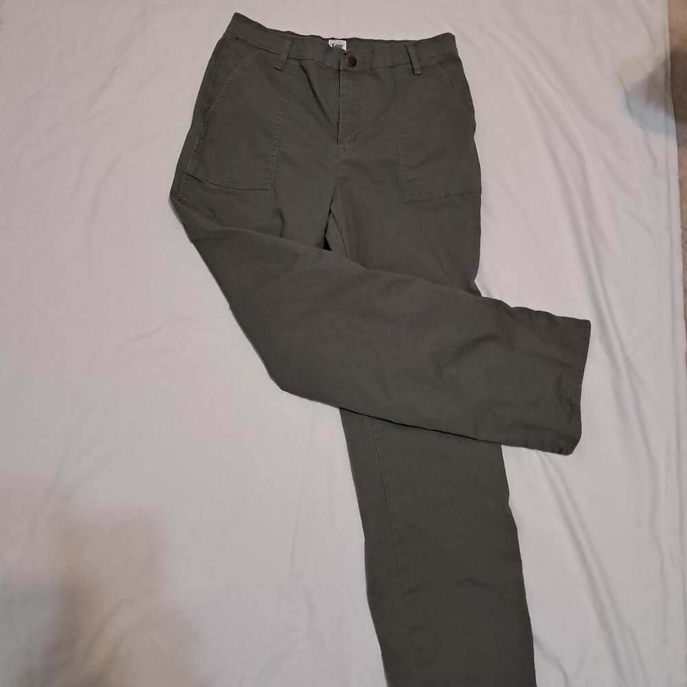 Lee Pants